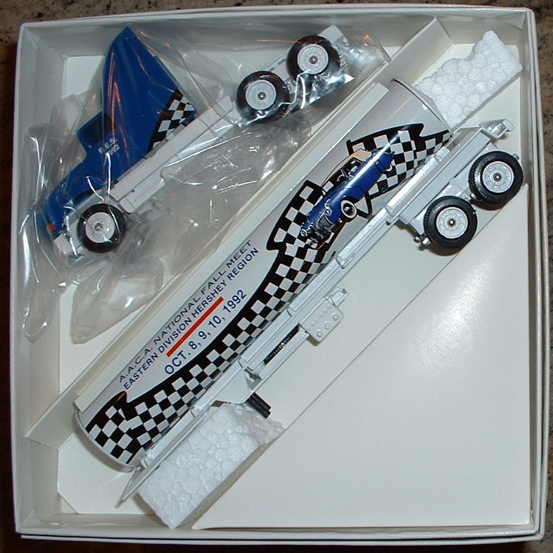 Winross (USA) / White 1500 REA Express